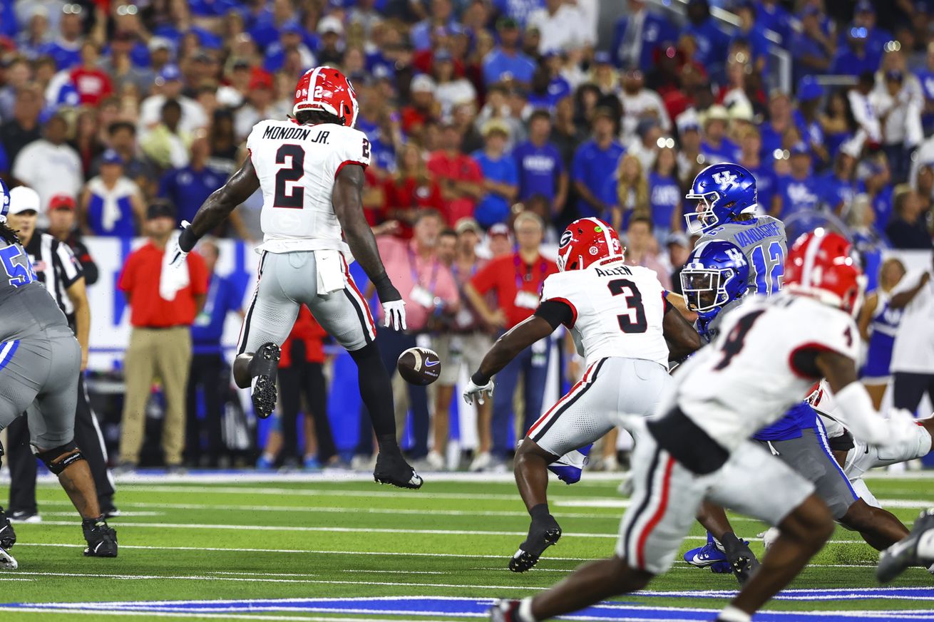 NCAA Football: Georgia at Kentucky